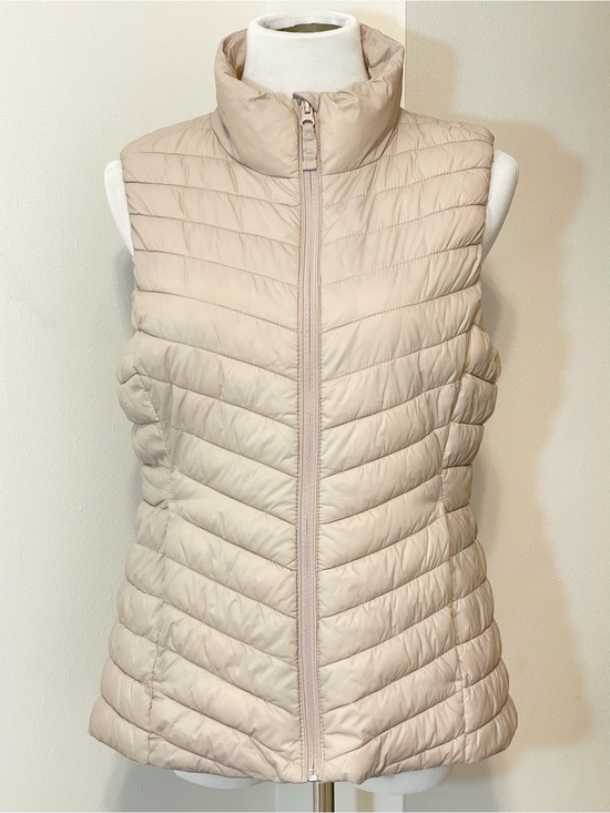 Old Navy Jackets & Blazers - Old Navy Women’s Quilted Puffer Vest Tan Size Medium